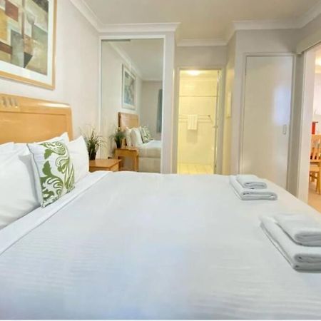 City & Lakeside With Free Parking, Pool And 10 Mins Walk Into The City Perth Exteriér fotografie