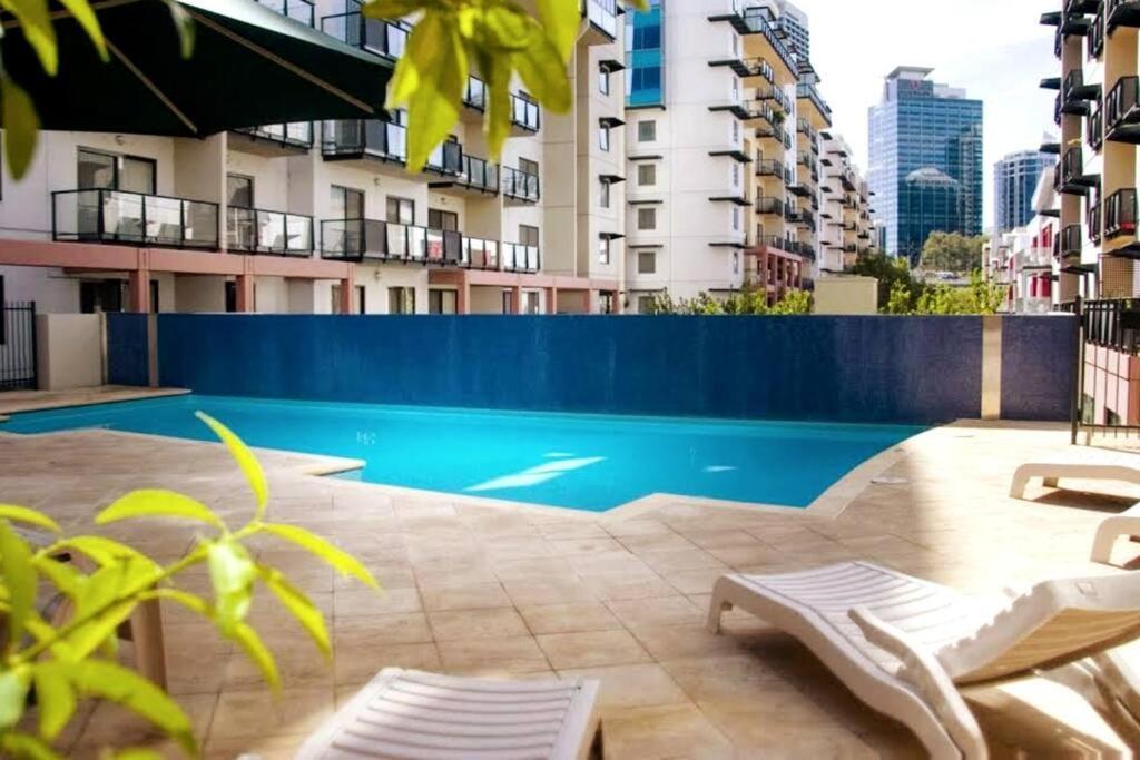 City & Lakeside With Free Parking, Pool And 10 Mins Walk Into The City Perth Exteriér fotografie